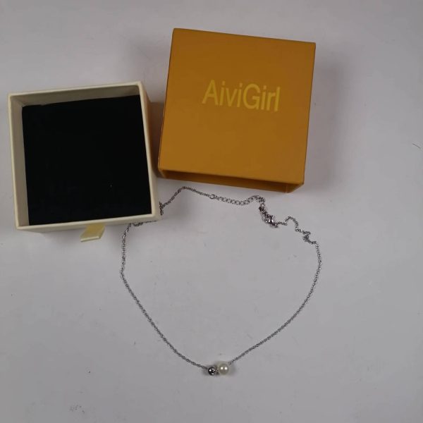 AiviGirl Elegant Sterling Silver Necklace with Freshwater Pearl and Cubic Zirconia - Image 5