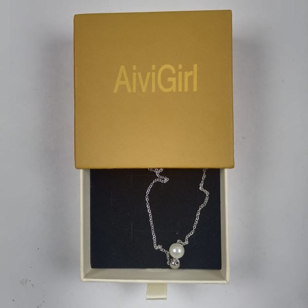 AiviGirl Elegant Sterling Silver Necklace with Freshwater Pearl and Cubic Zirconia - Image 4